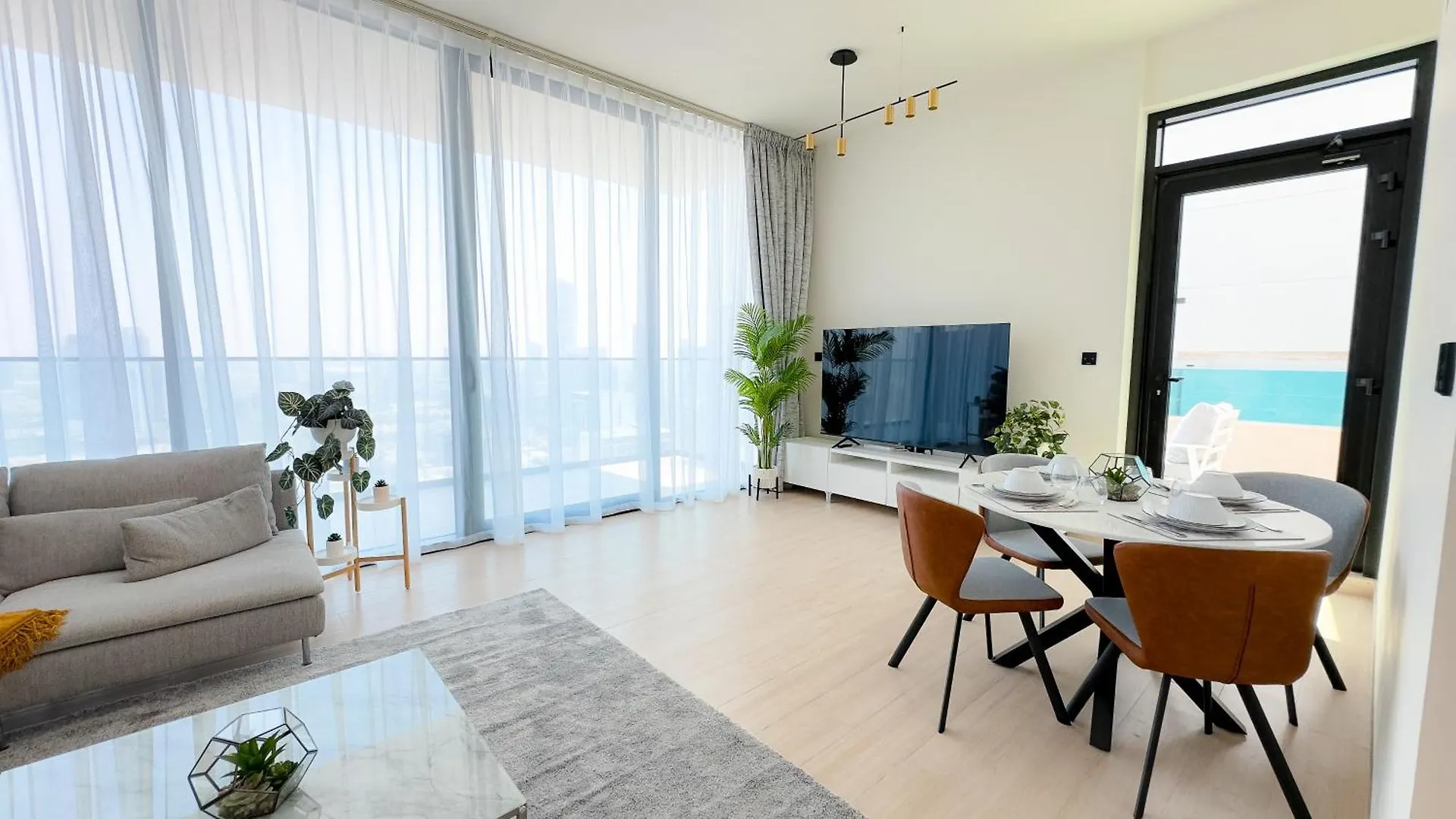 Binghatti Corner - 2Bhk High-Grade Apartment Dubai United Arab Emirates