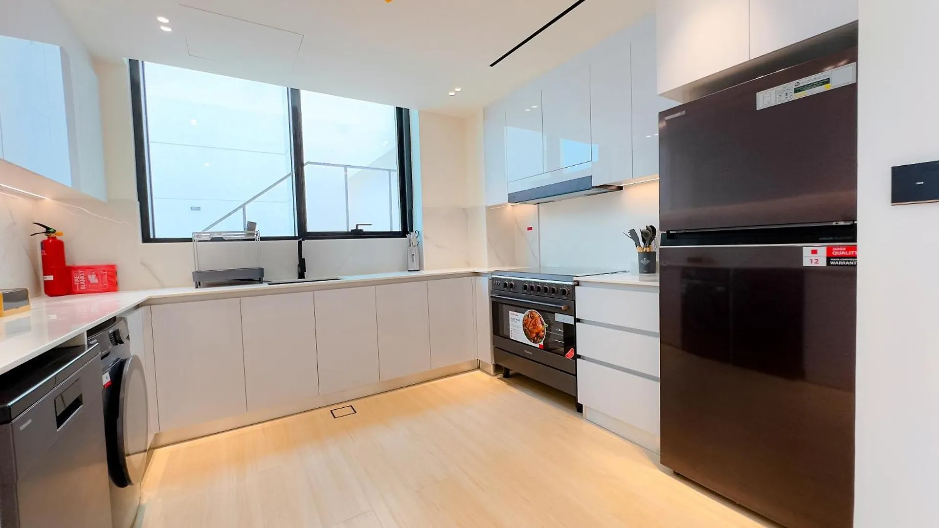 Binghatti Corner - 2Bhk High-Grade Apartment Dubai United Arab Emirates