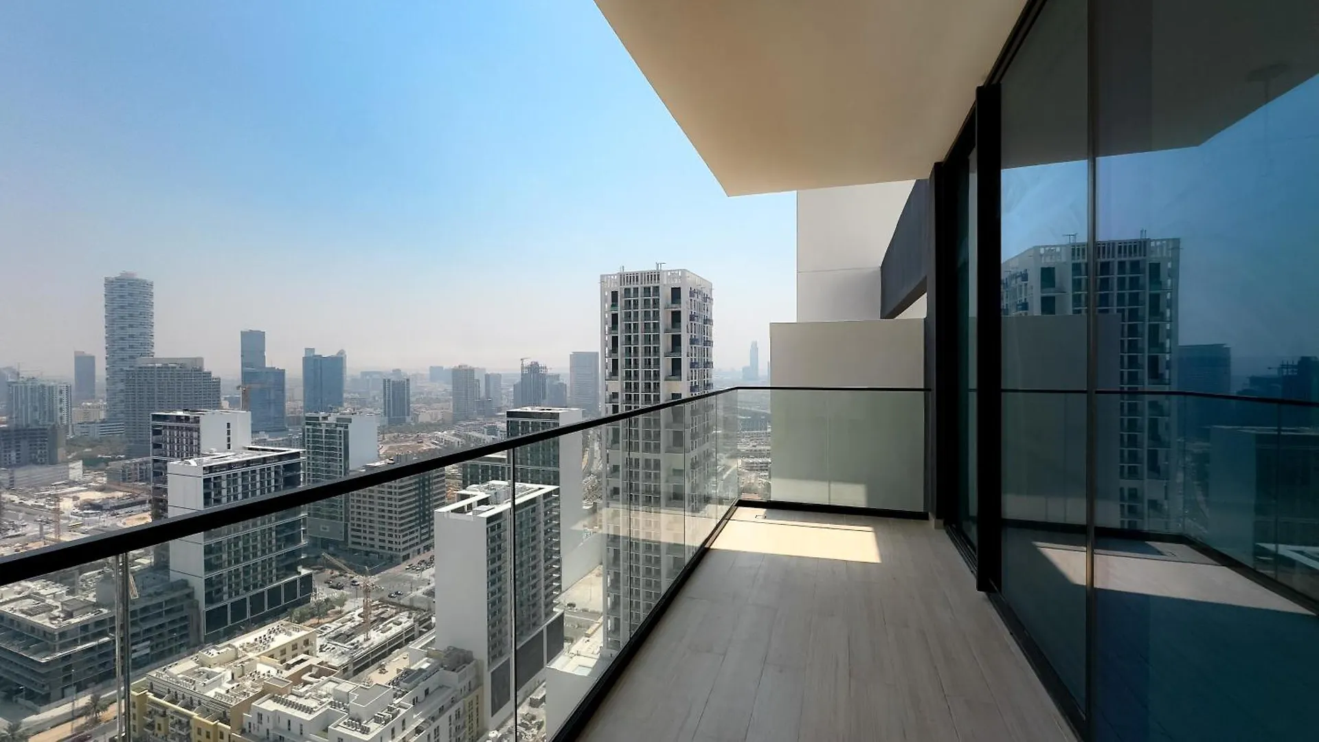 Binghatti Corner - 2Bhk High-Grade Apartment Dubai 0*,  United Arab Emirates